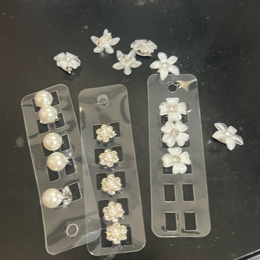 Beautiful white hair clips